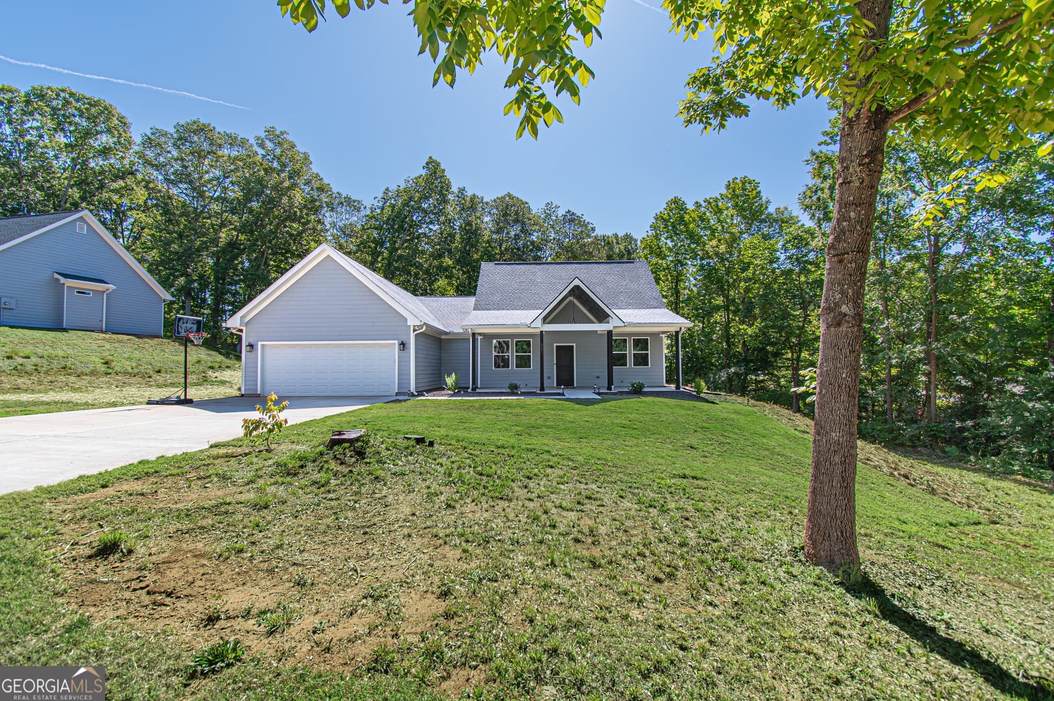 3 bedroom, 2.5 bathroom, 1,730 sq ft single family residence sold at 567 M L King Jr Drive, Jefferson, GA 30549