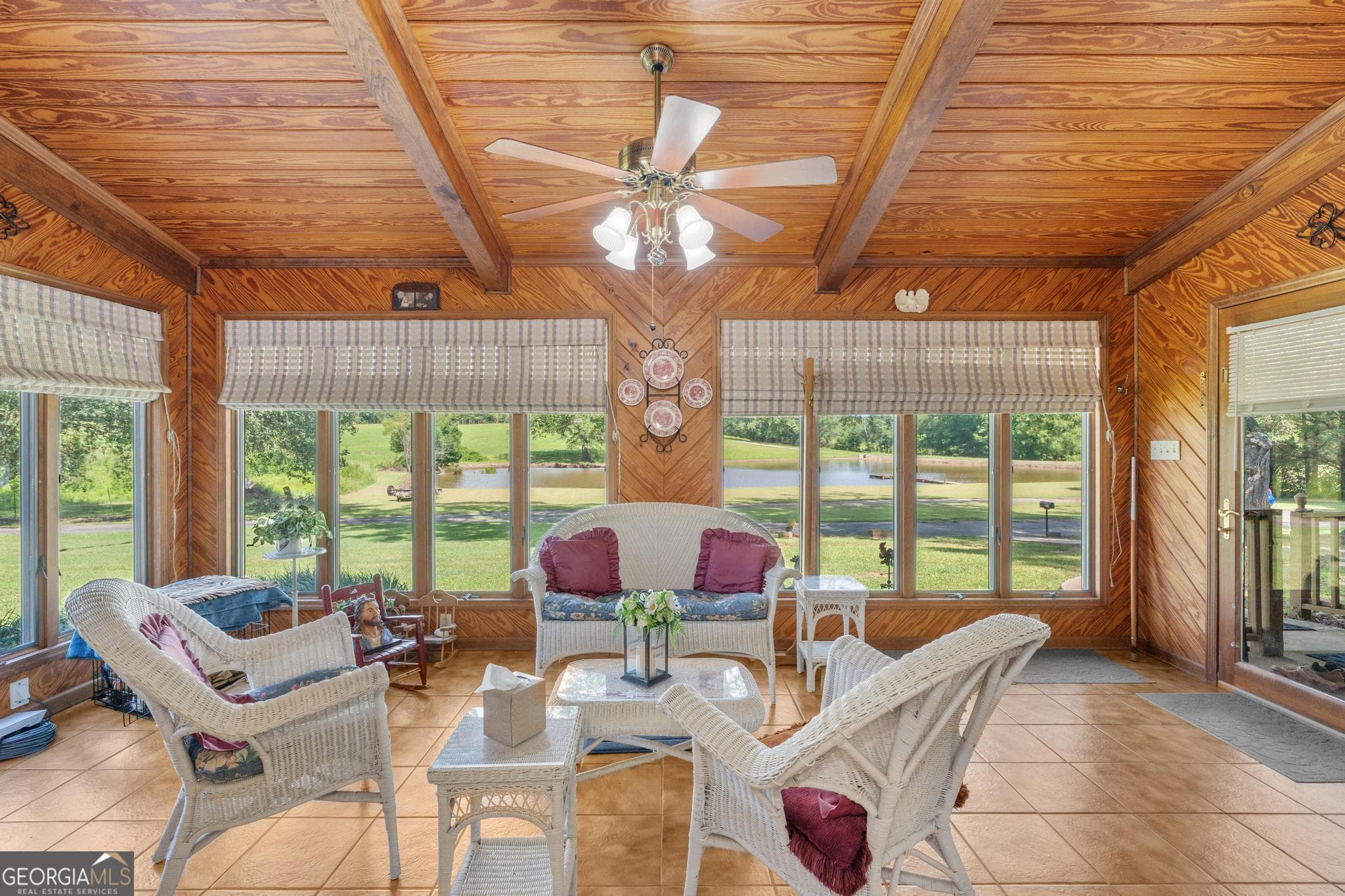 3 bedroom, 2 bathroom, 2,000 sq ft single family residence for sale at 818 McCrary Road, Molena, GA 30258 — photo 3