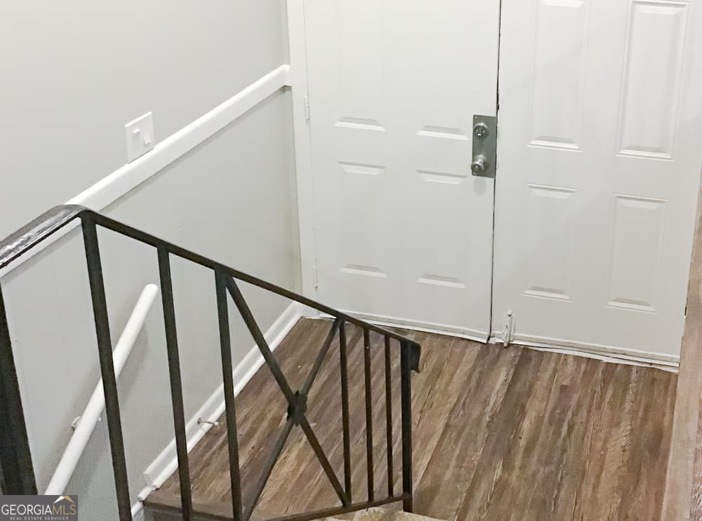 3 bedroom, 2 bathroom, 1,332 sq ft single family residence for sale at 4666 Edwina Lane, Atlanta, GA 30331 — photo 3