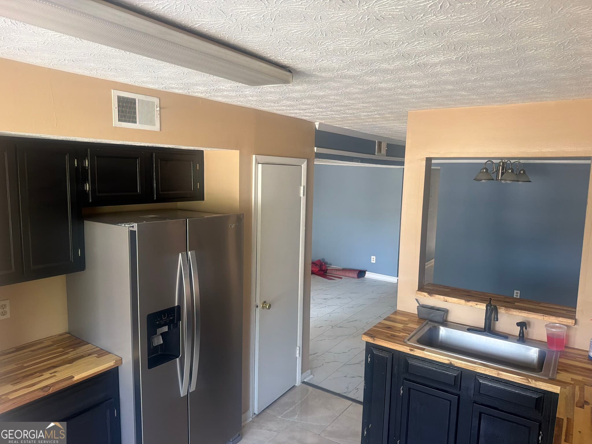 2 bedroom, 2 bathroom, 1,236 sq ft condominium for sale at 9472 Cypress Lane, Jonesboro, GA 30238 — photo 4