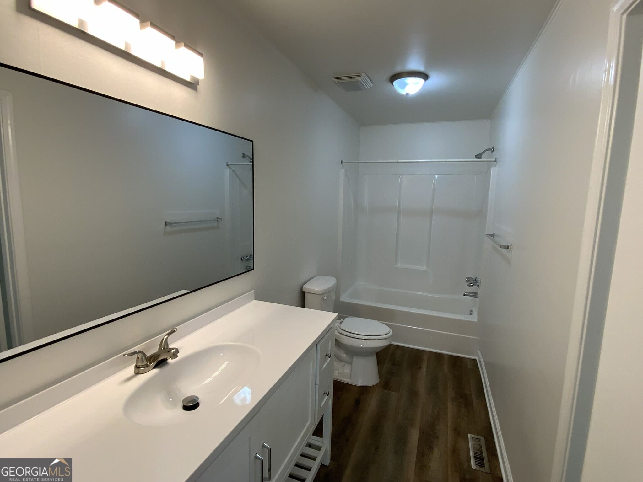 3 bedroom, 1 bathroom, 1,473 sq ft duplex for rent at 3975 Darryl Lane, Gainesville, GA 30506 for $1,750 a month — photo 7