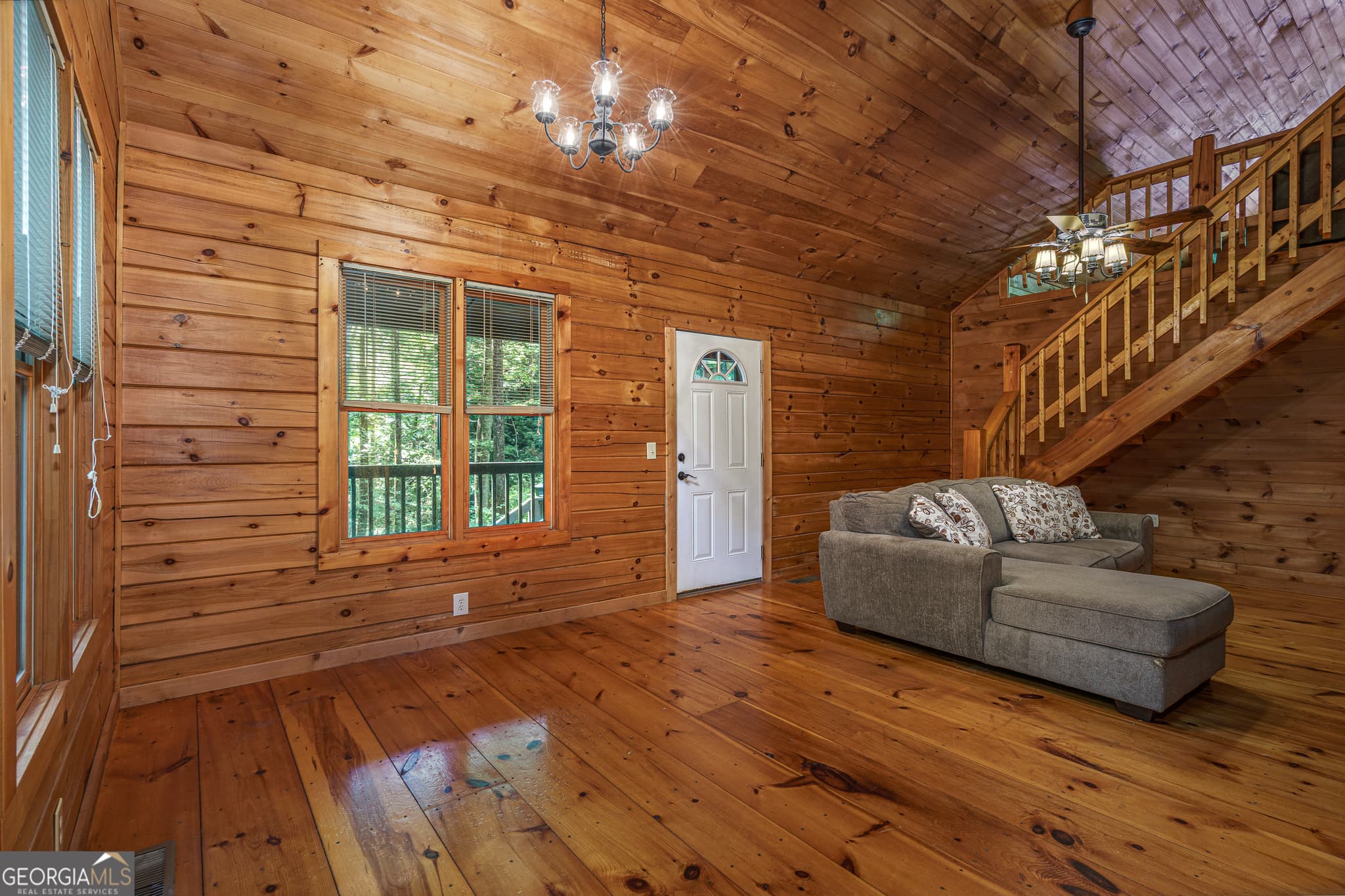 3 bedroom, 2 bathroom, 1,284 sq ft single family residence for sale at 211 Red Oak Forest Lane, Murphy, NC 28906 — photo 4