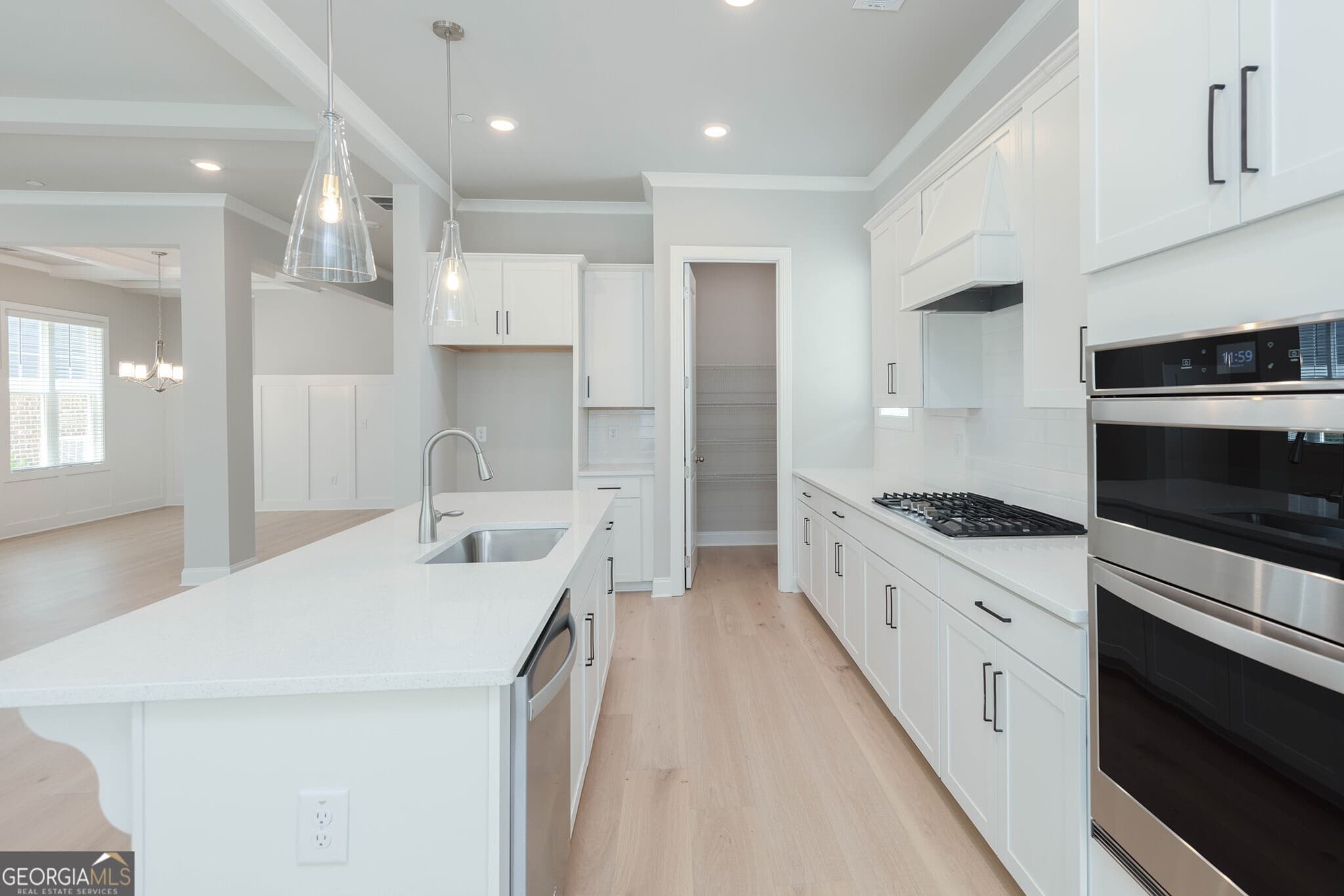 4 bedroom, 3.5 bathroom, 2,676 sq ft single family residence for sale at 5635 Meadowstone Walk, Kennesaw, GA 30152 — photo 10