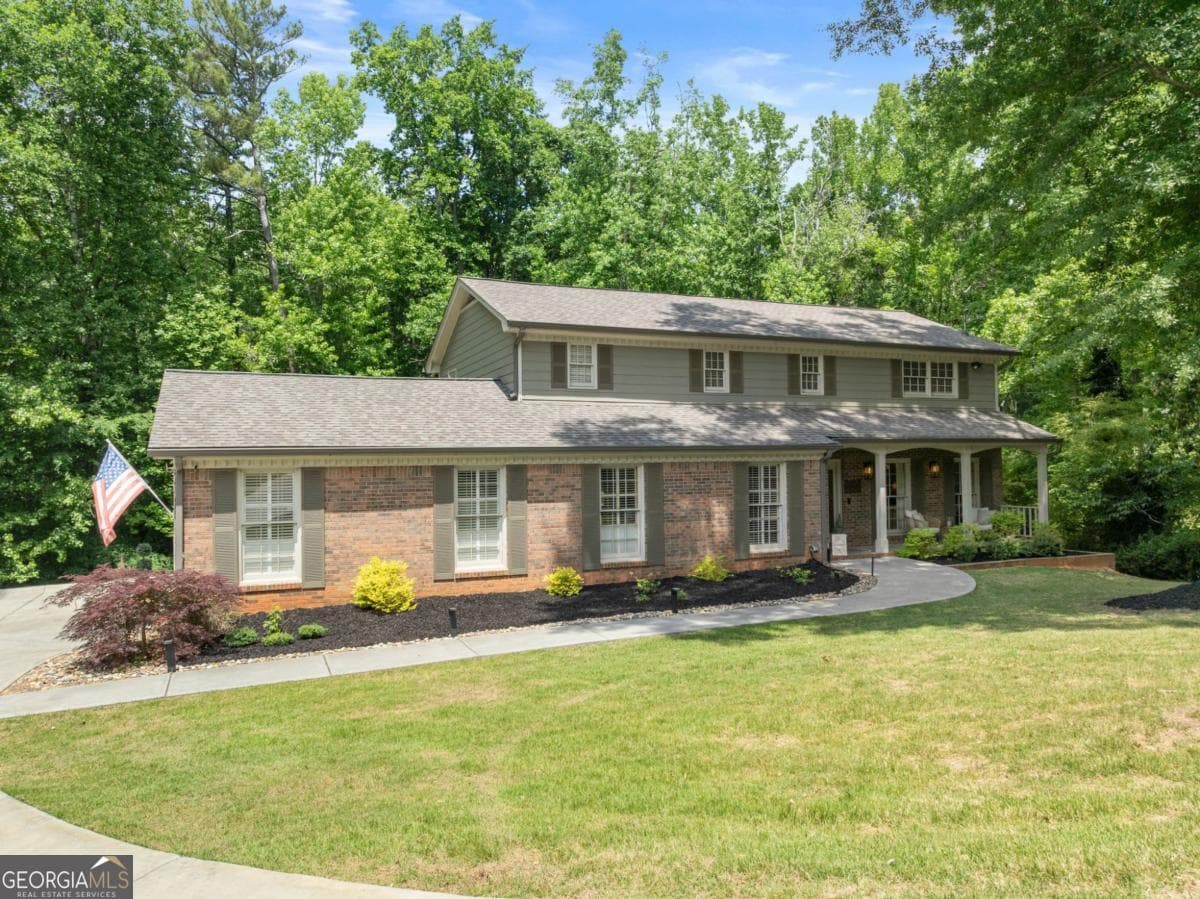 4 bedroom, 2.5 bathroom, 2,610 sq ft single family residence sold at 3814 Shawnee Run, Lilburn, GA 30047