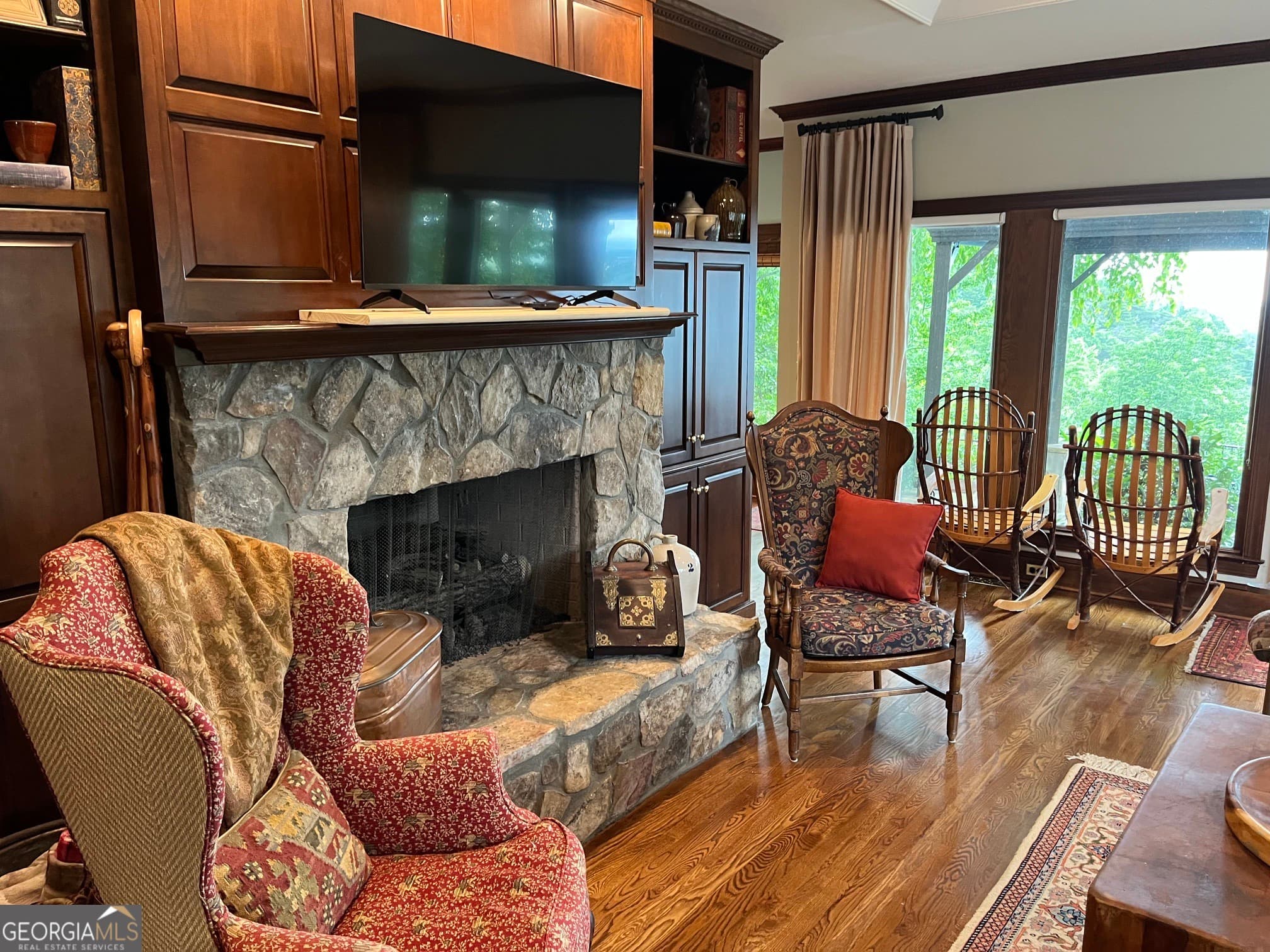 4 bedroom, 3 bathroom, 3,285 sq ft single family residence for rent at 700 Old Lake Russell Road, Cornelia, GA 30531 for $3,500 a month — photo 5