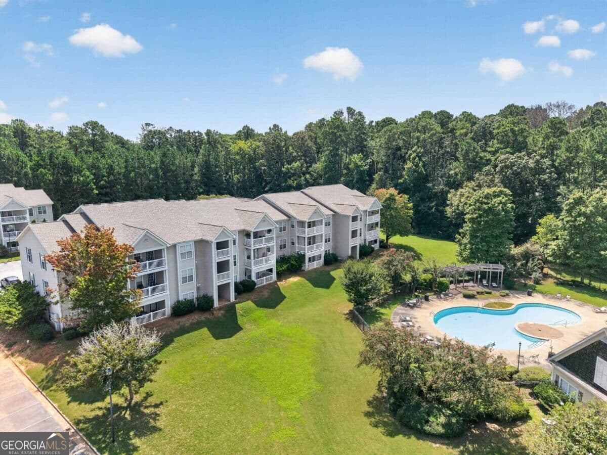 3 bedroom, 2 bathroom, 1,294 sq ft condominium for sale at 6308 Primrose Path, Eatonton, GA 31024 — photo 2