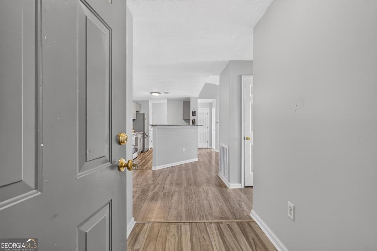 3 bedroom, 2 bathroom, 1,294 sq ft condominium for sale at 6308 Primrose Path, Eatonton, GA 31024 — photo 5