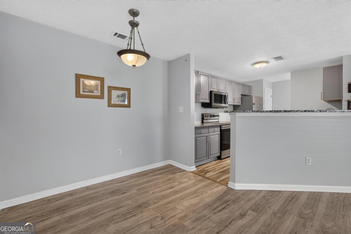 3 bedroom, 2 bathroom, 1,294 sq ft condominium for sale at 6308 Primrose Path, Eatonton, GA 31024 — photo 8