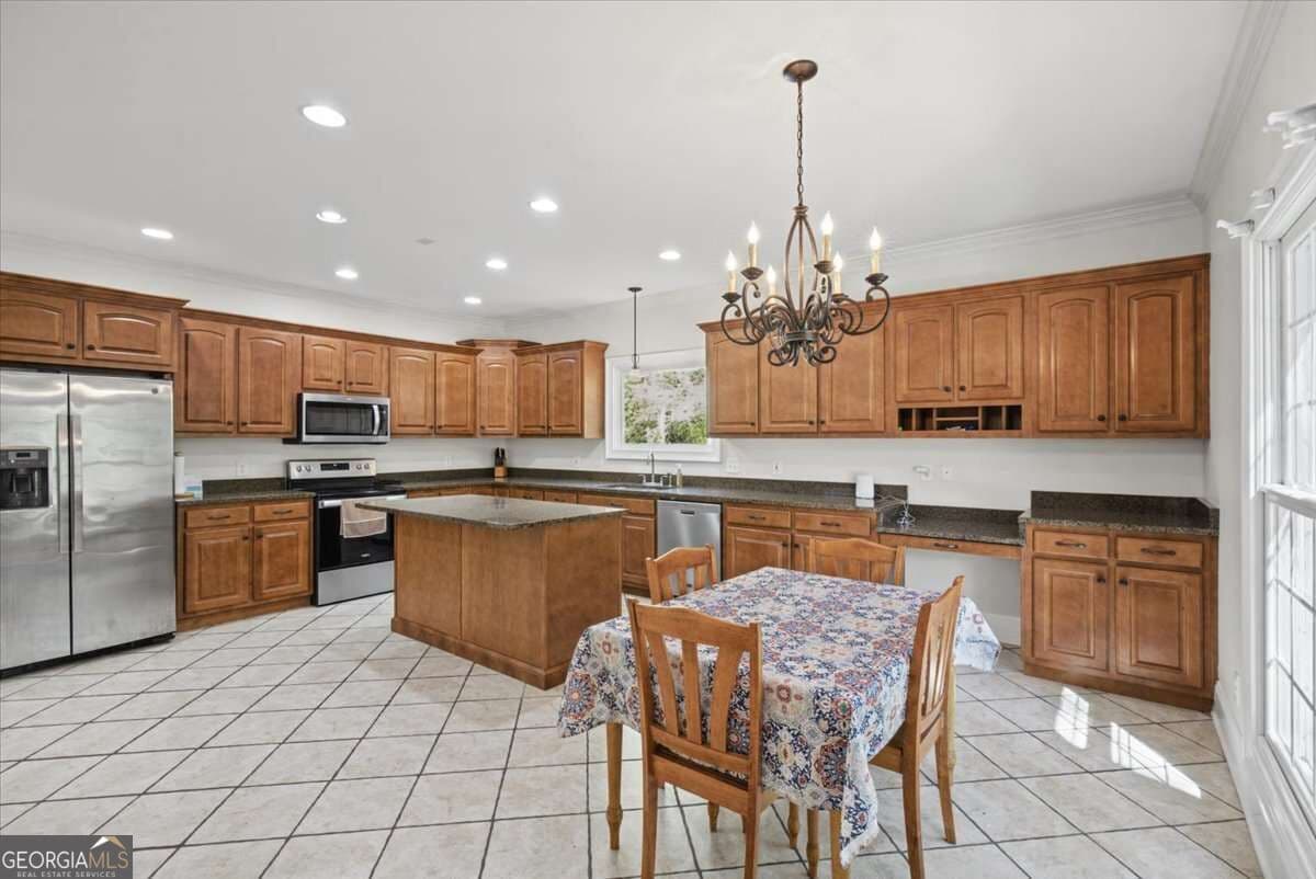 4 bedroom, 2.5 bathroom, 3,000 sq ft single family residence for sale at 245 Broadus Road, Rome, GA 30161 — photo 7