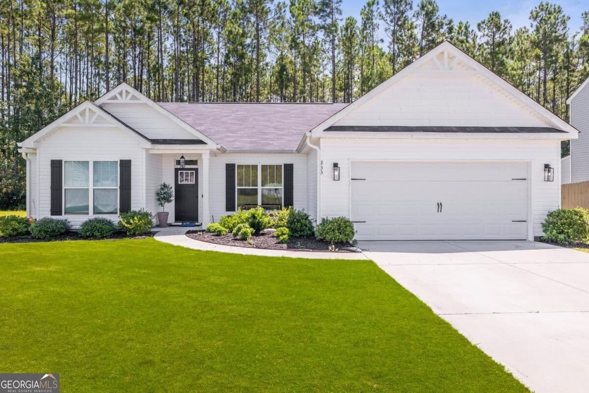 4 bedroom, 2 bathroom, 1,952 sq ft single family residence for sale at 233 Timberlake Drive, Guyton, GA 31312