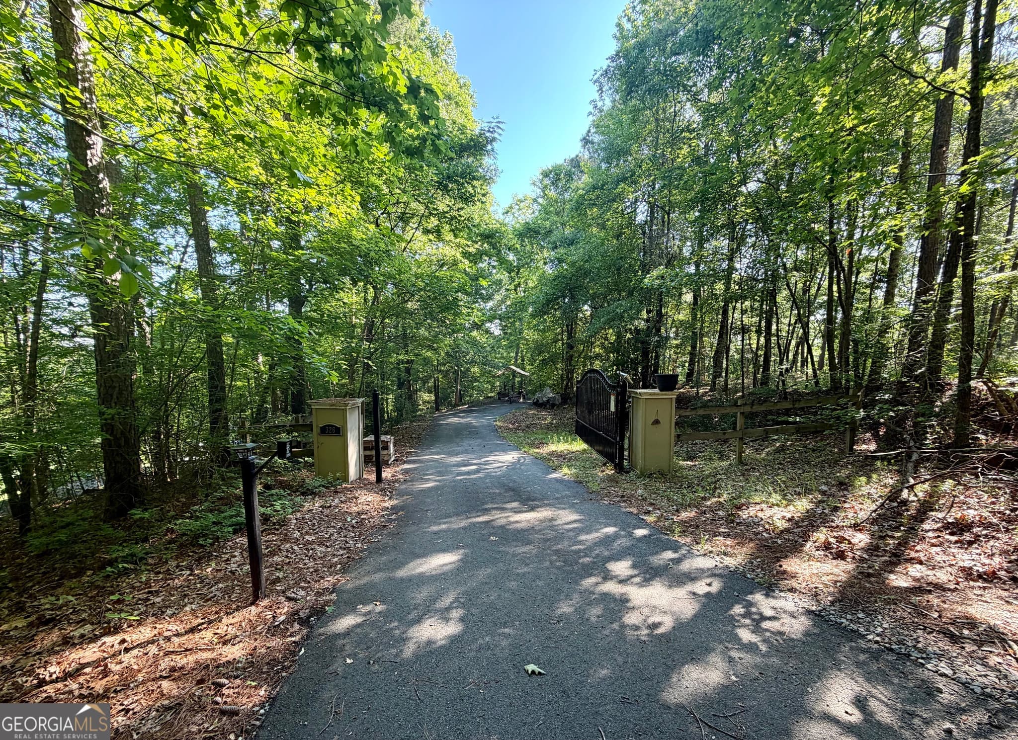 4 bedroom, 2.5 bathroom, 1,827 sq ft single family residence for sale at 326 E Mourning Dove Court, Monticello, GA 31064 — photo 10