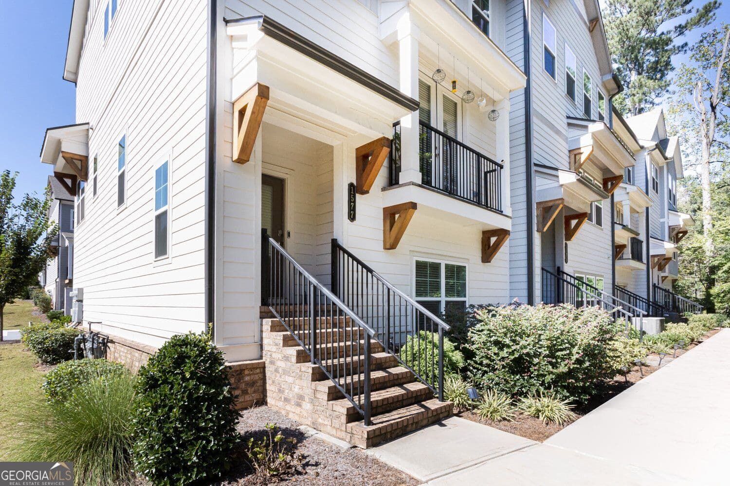 4 bedroom, 3.5 bathroom, 2,221 sq ft townhouse for sale at 1577 Chittenden Lane, Tucker, GA 30084 — photo 5