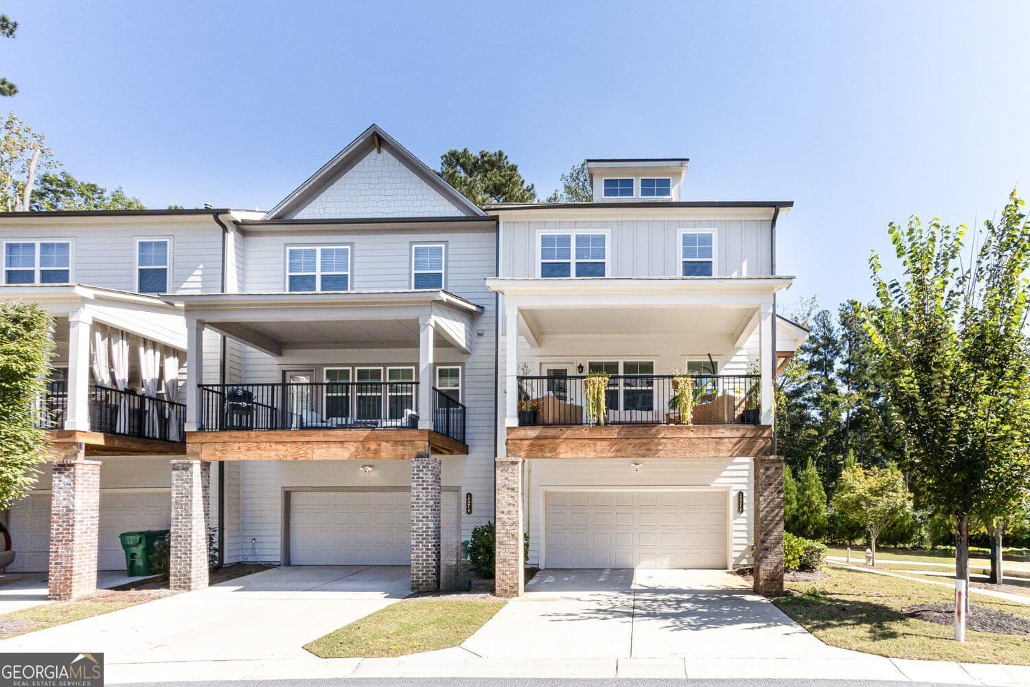 4 bedroom, 3.5 bathroom, 2,221 sq ft townhouse for sale at 1577 Chittenden Lane, Tucker, GA 30084 — photo 8