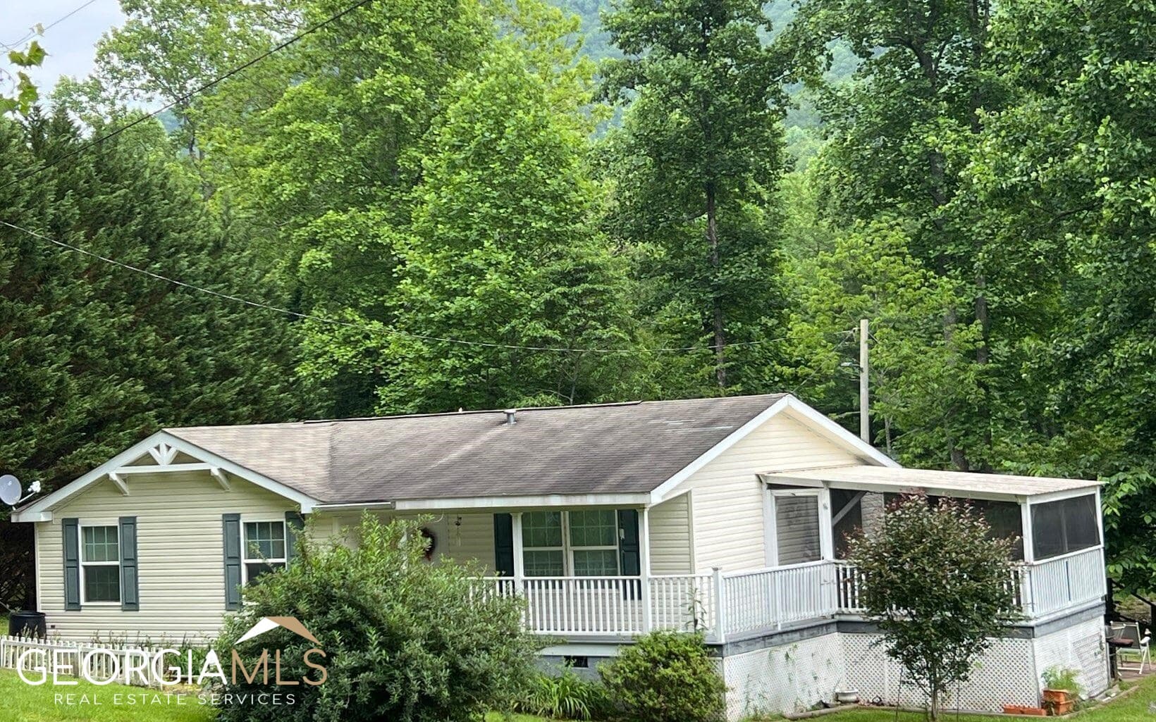 2 bedroom, 2 bathroom manufactured home,mobile home sold at 5 Mary Lane, Hayesville, NC 28904