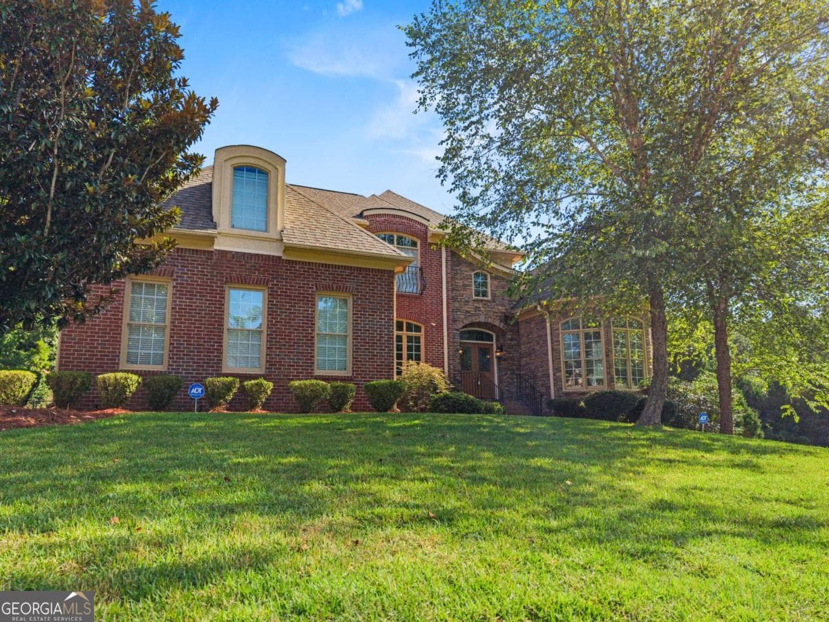 5 bedroom, 4.5 bathroom, 5,405 sq ft single family residence for sale at 1608 Mason Court, Phenix City, AL 36867