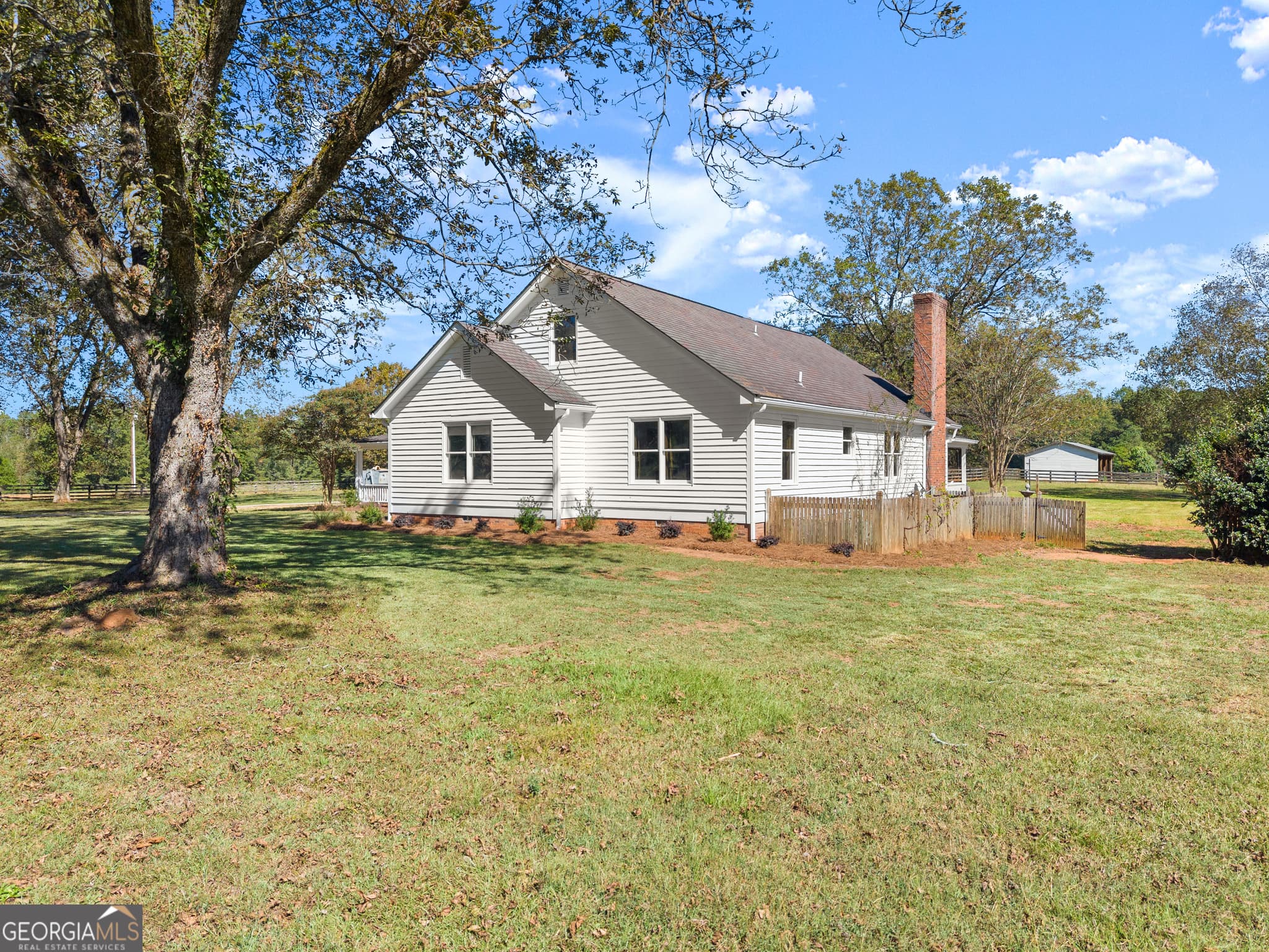 3 bedroom, 3 bathroom, 3,510 sq ft single family residence for sale at 1972 Rest Haven Road, Yatesville, GA 31097 — photo 5