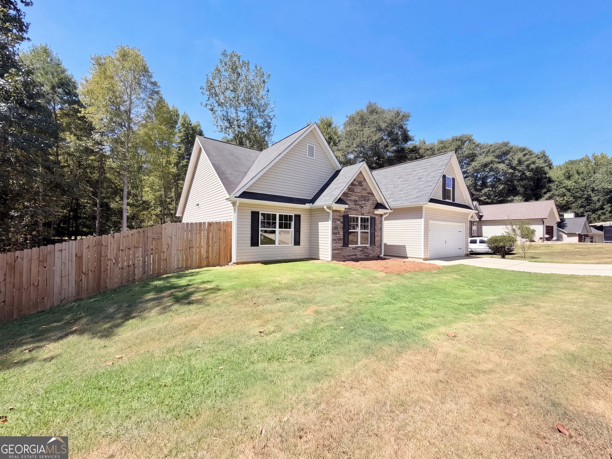 4 bedroom, 2 bathroom, 1,899 sq ft single family residence for sale at 249 Clearwater Drive, Monroe, GA 30655 — photo 7