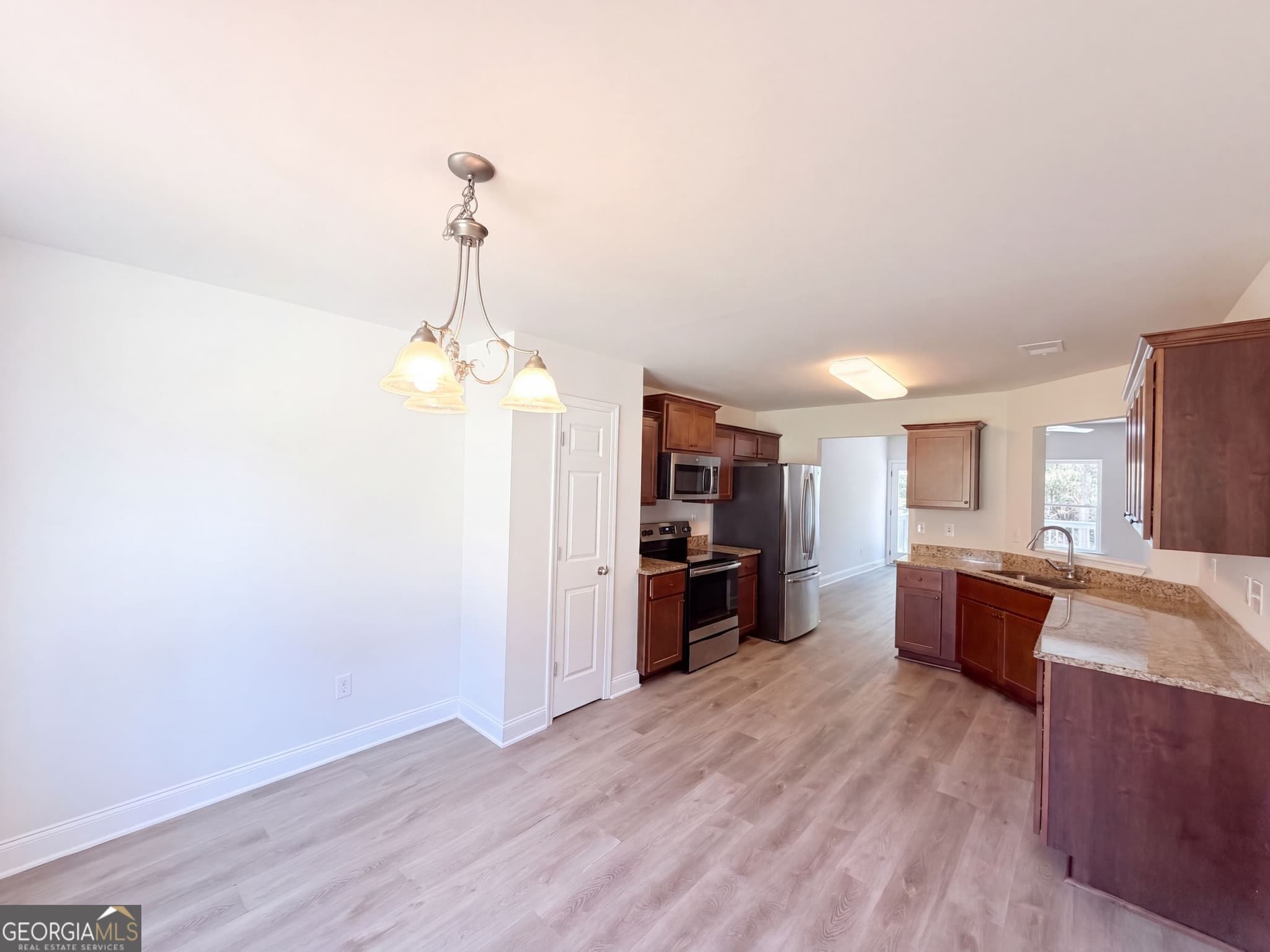 4 bedroom, 2 bathroom, 1,899 sq ft single family residence for sale at 249 Clearwater Drive, Monroe, GA 30655 — photo 8