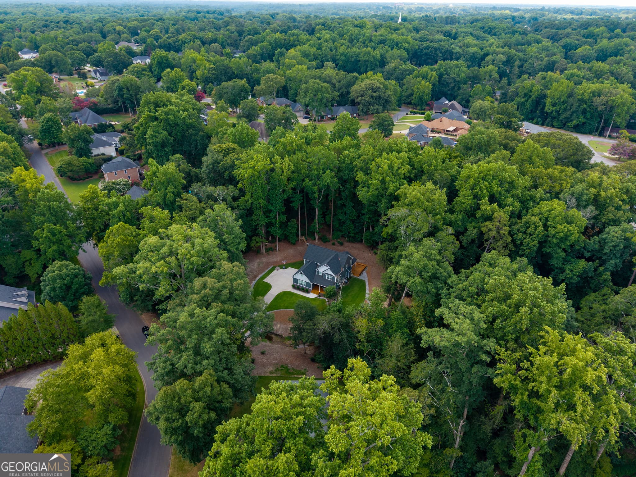 4 bedroom, 3.5 bathroom, 2,686 sq ft single family residence for sale at 213 Brittany Park, Anderson, SC 29621 — photo 2