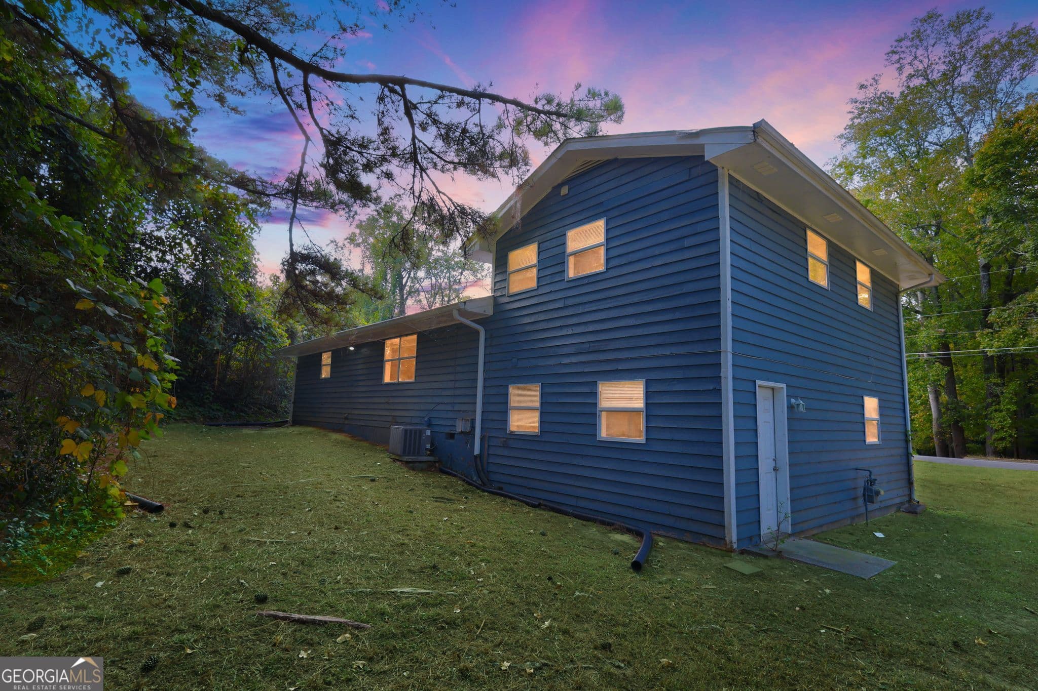 4 bedroom, 2 bathroom, 1,447 sq ft single family residence for sale at 4598 Ashmore Drive, Forest Park, GA 30297 — photo 6