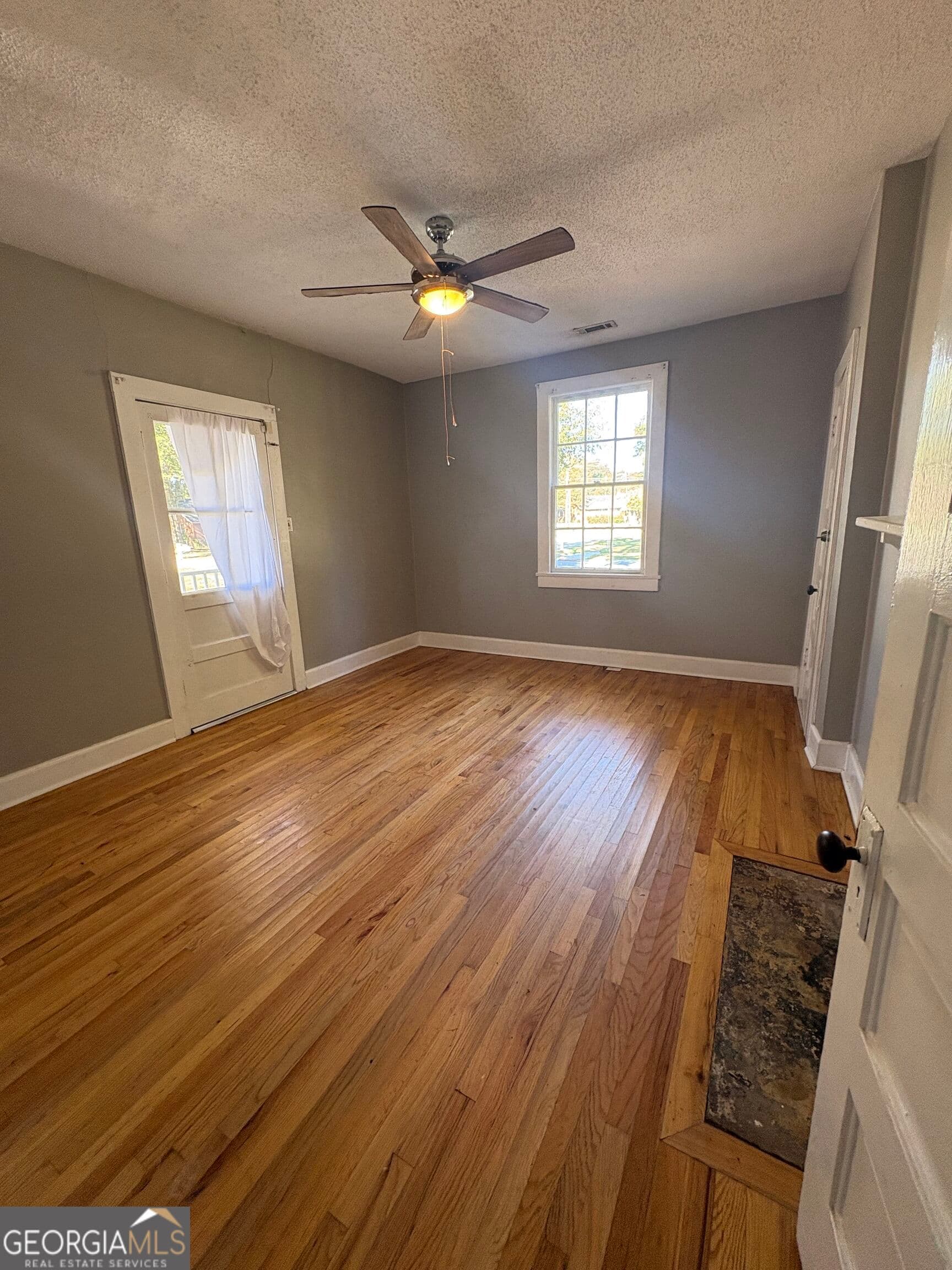 2 bedroom, 1 bathroom, 1,222 sq ft single family residence for rent at 15 Elmwood Street, Rome, GA 30161 for $1,100 a month — photo 3