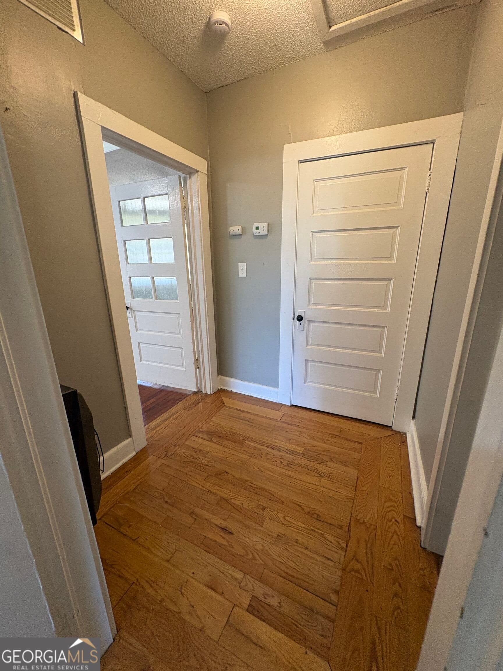 2 bedroom, 1 bathroom, 1,222 sq ft single family residence for rent at 15 Elmwood Street, Rome, GA 30161 for $1,100 a month — photo 5