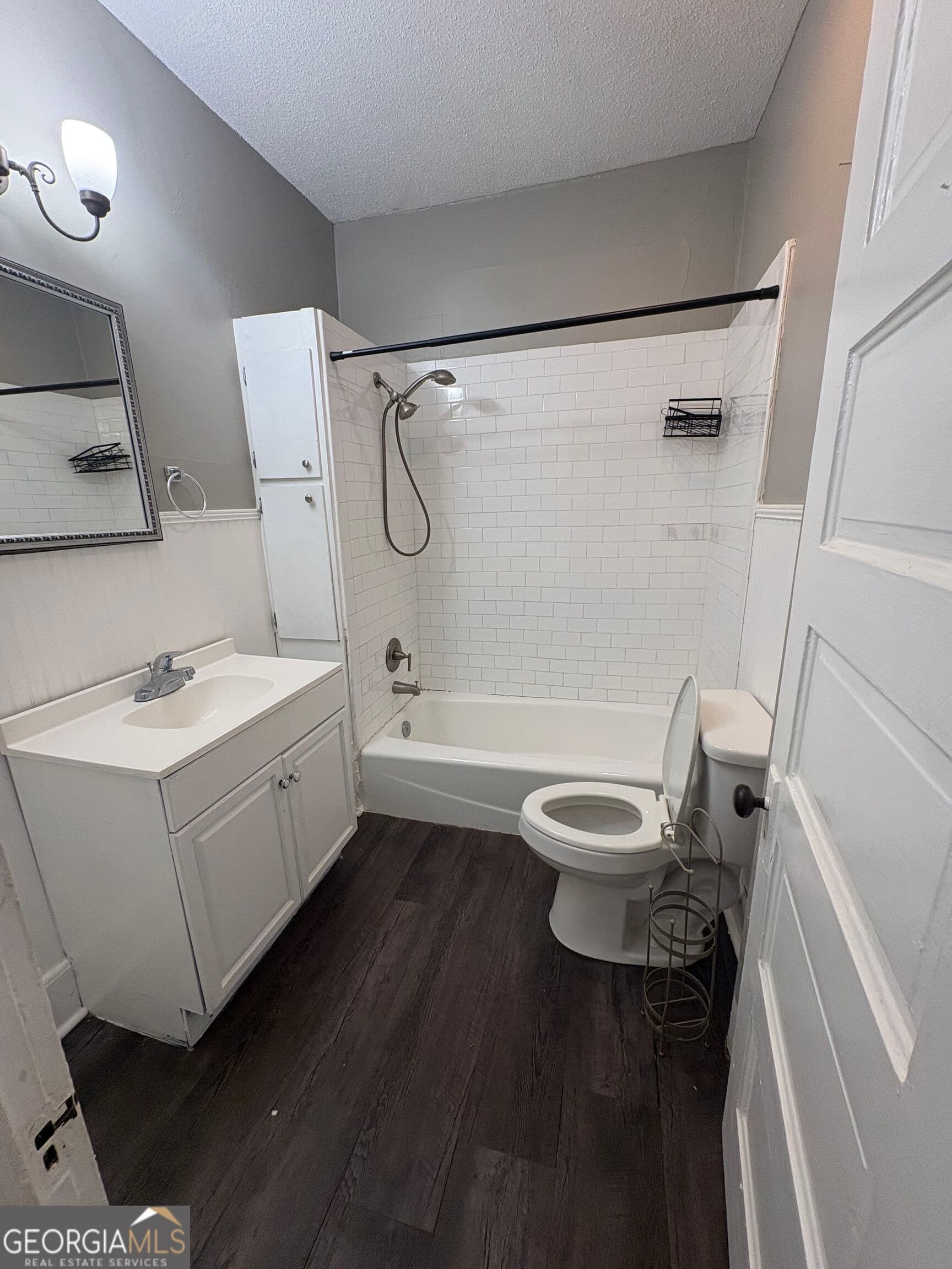 2 bedroom, 1 bathroom, 1,222 sq ft single family residence for rent at 15 Elmwood Street, Rome, GA 30161 for $1,100 a month — photo 4