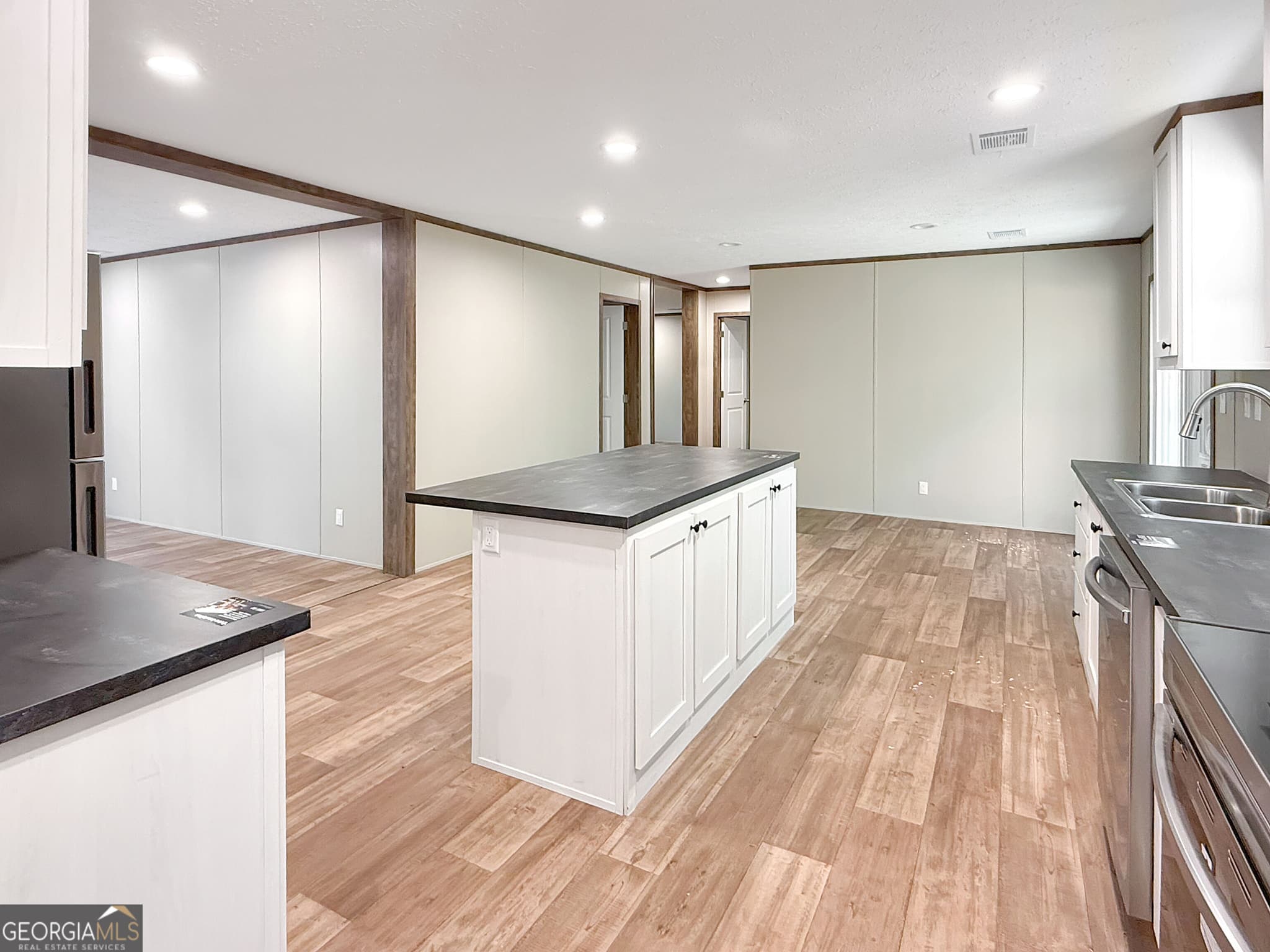 3 bedroom, 2 bathroom, 1,800 sq ft manufactured home,single family residence for sale at 1787 Ramah Church Road, Culloden, GA 31016 — photo 7