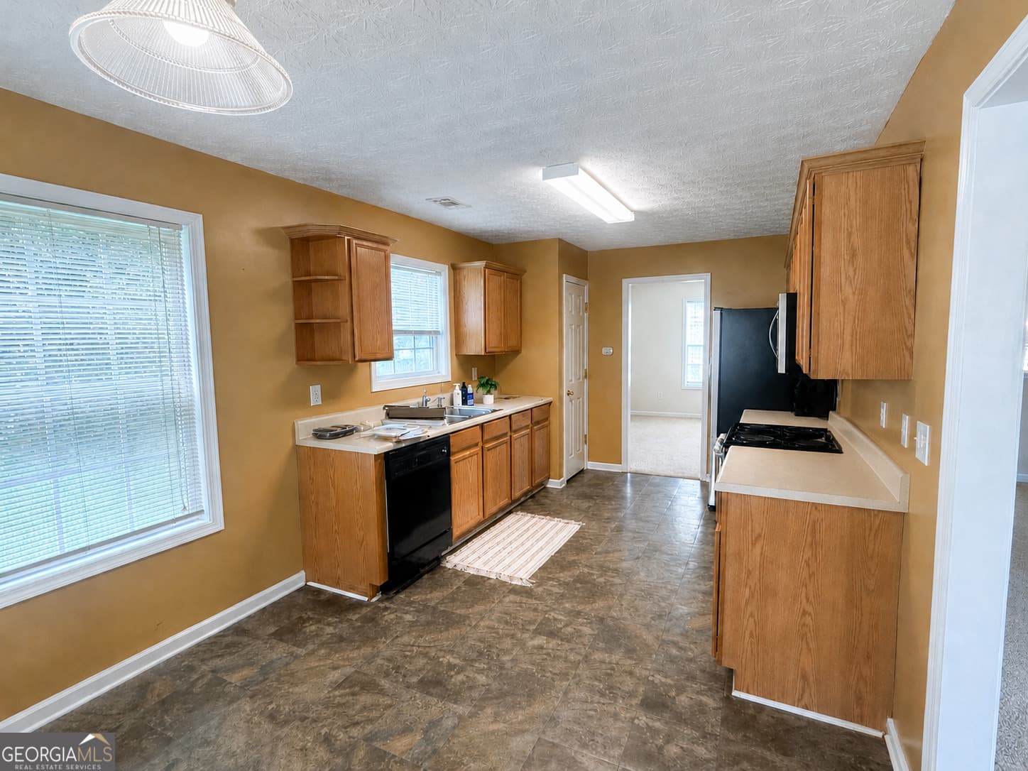 3 bedroom, 3 bathroom, 2,575 sq ft single family residence for sale at 127 Mabry Road, Jackson, GA 30233 — photo 5