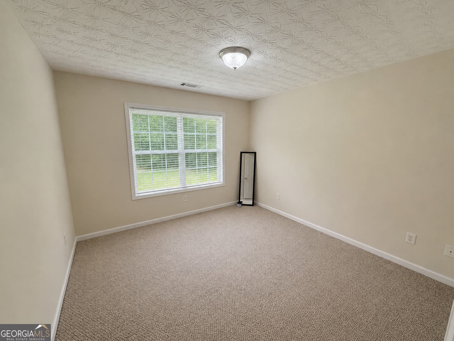 3 bedroom, 3 bathroom, 2,575 sq ft single family residence for sale at 127 Mabry Road, Jackson, GA 30233 — photo 10