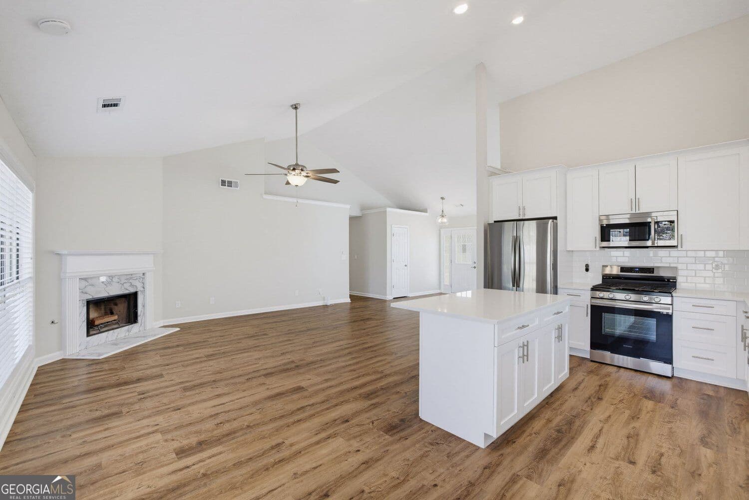 4 bedroom, 2 bathroom, 1,974 sq ft single family residence for sale at 1895 Conners Court, Lawrenceville, GA 30044 — photo 9