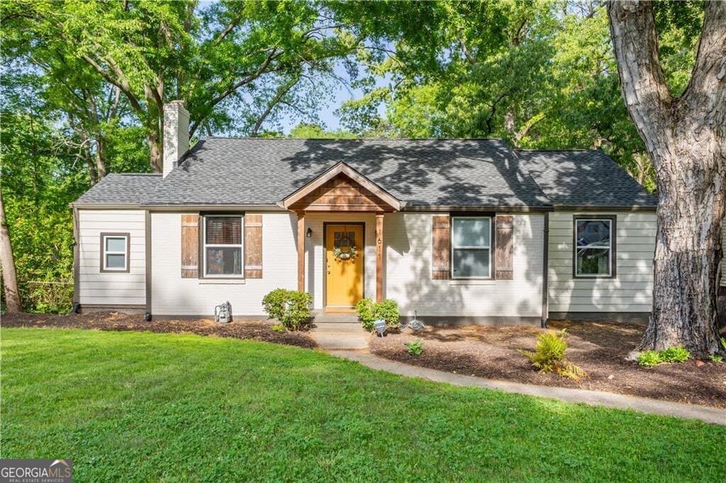 3 bedroom, 2 bathroom, 1,503 sq ft single family residence sold at 1611 Belmont Avenue, Atlanta, GA 30310