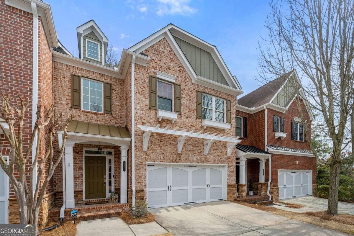 4 bedroom, 3.5 bathroom, 2,876 sq ft townhouse sold at 3371 Kiveton Court, Peachtree Corners, GA 30092