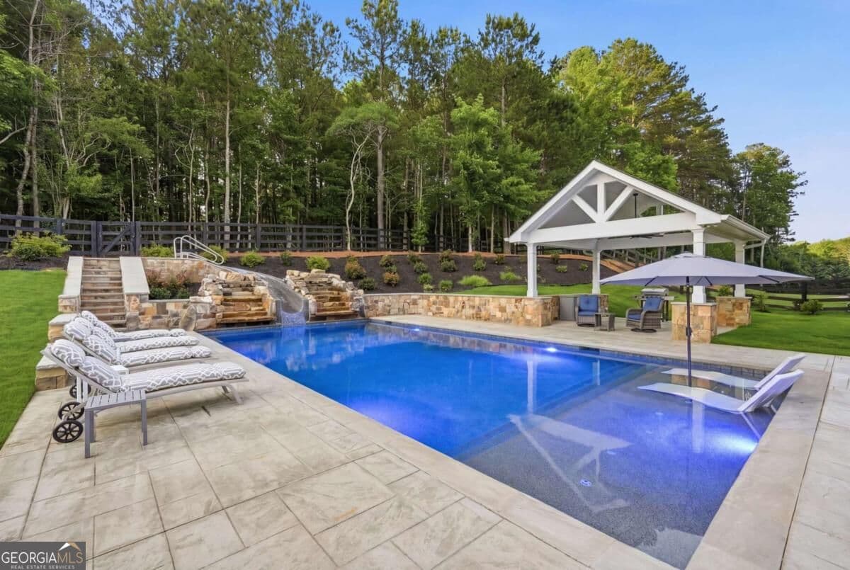 6 bedroom, 5 bathroom, 5,400 sq ft single family residence for sale at 5475 Summit Oak Drive, Milton, GA 30004 — photo 2