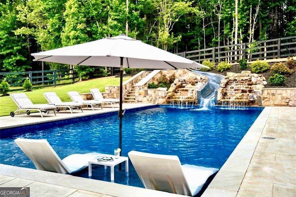 6 bedroom, 5 bathroom, 5,400 sq ft single family residence for sale at 5475 Summit Oak Drive, Milton, GA 30004 — photo 6