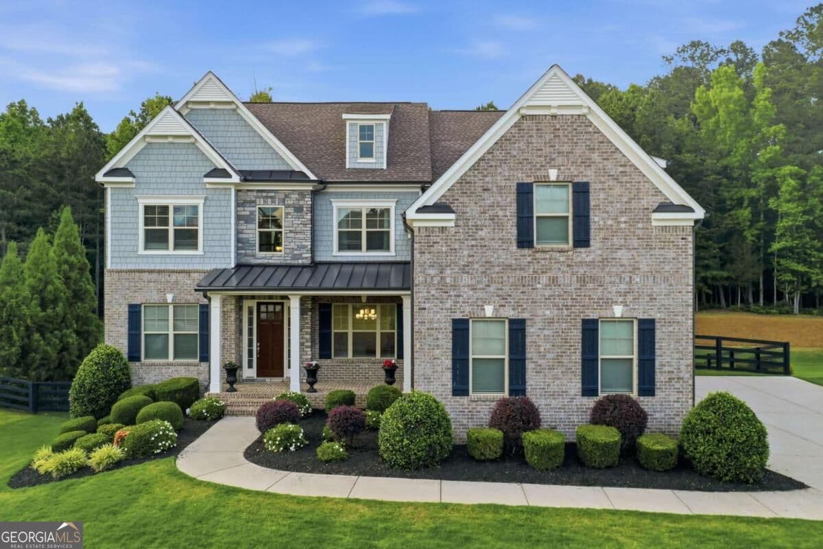 6 bedroom, 5 bathroom, 5,400 sq ft single family residence for sale at 5475 Summit Oak Drive, Milton, GA 30004