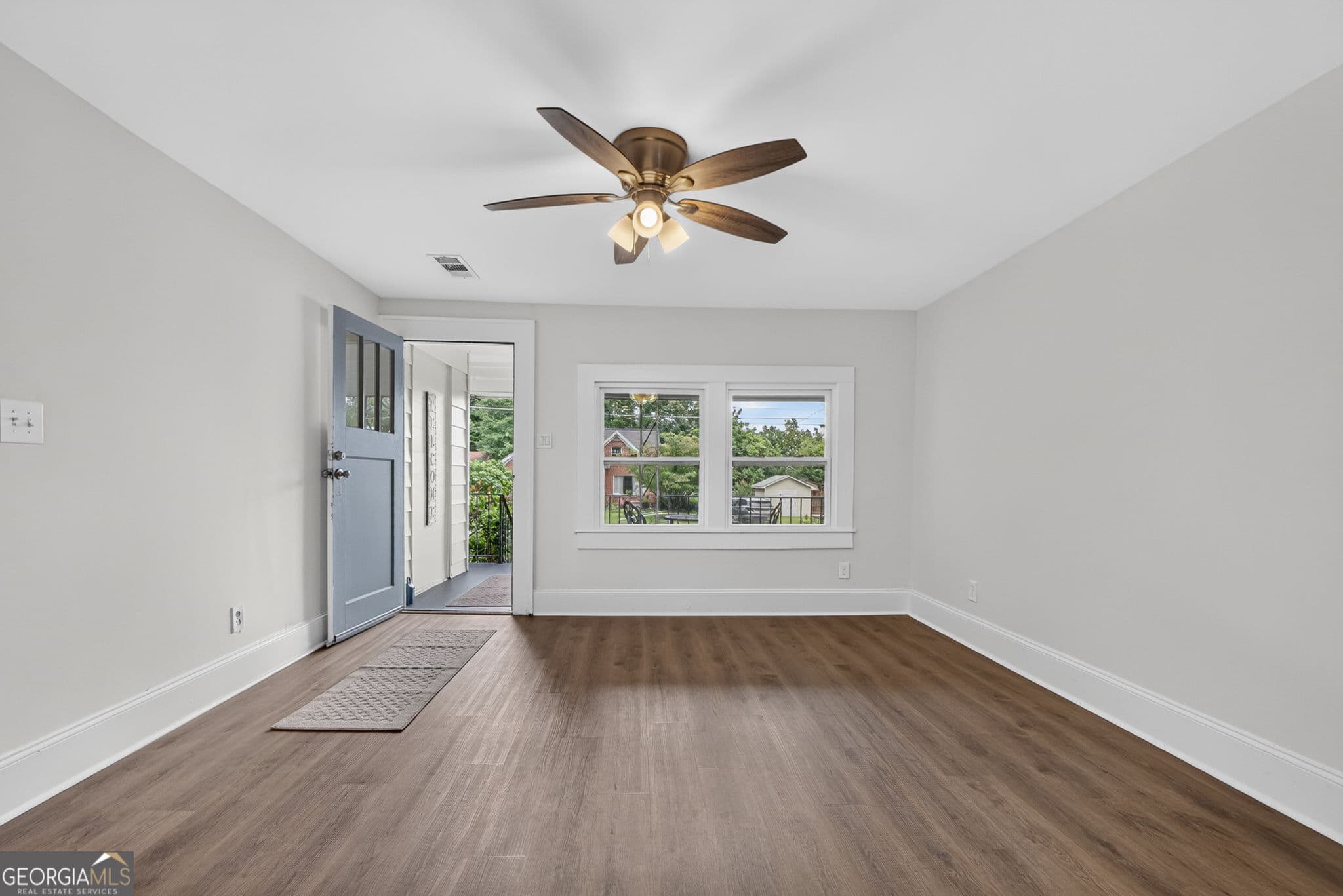 3 bedroom, 1 bathroom, 1,239 sq ft single family residence for sale at 410 Mallory Street, Thomaston, GA 30286 — photo 6