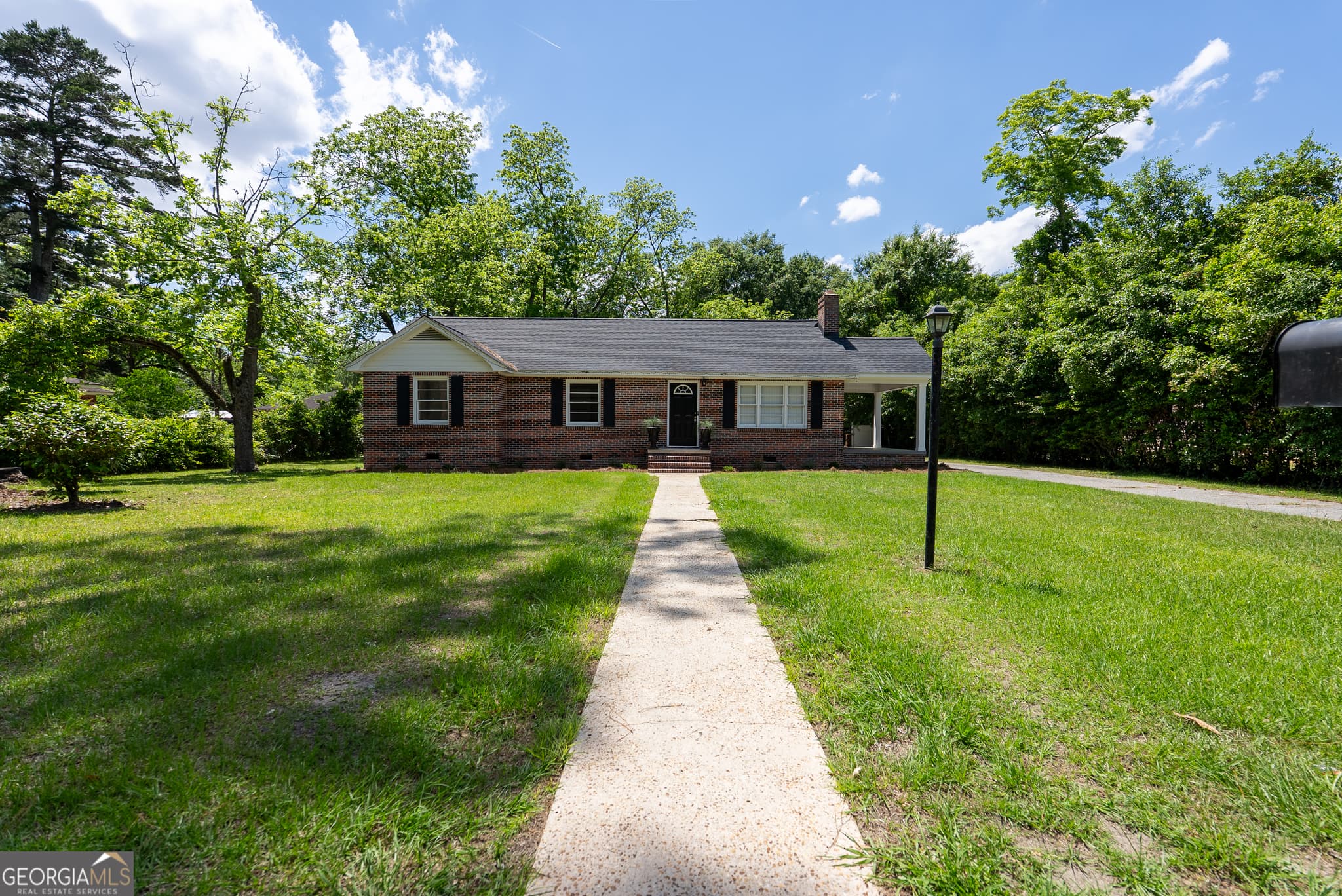3 bedroom, 2 bathroom, 2,168 sq ft single family residence sold at 375 Palmer Street, Pelham, GA 31779
