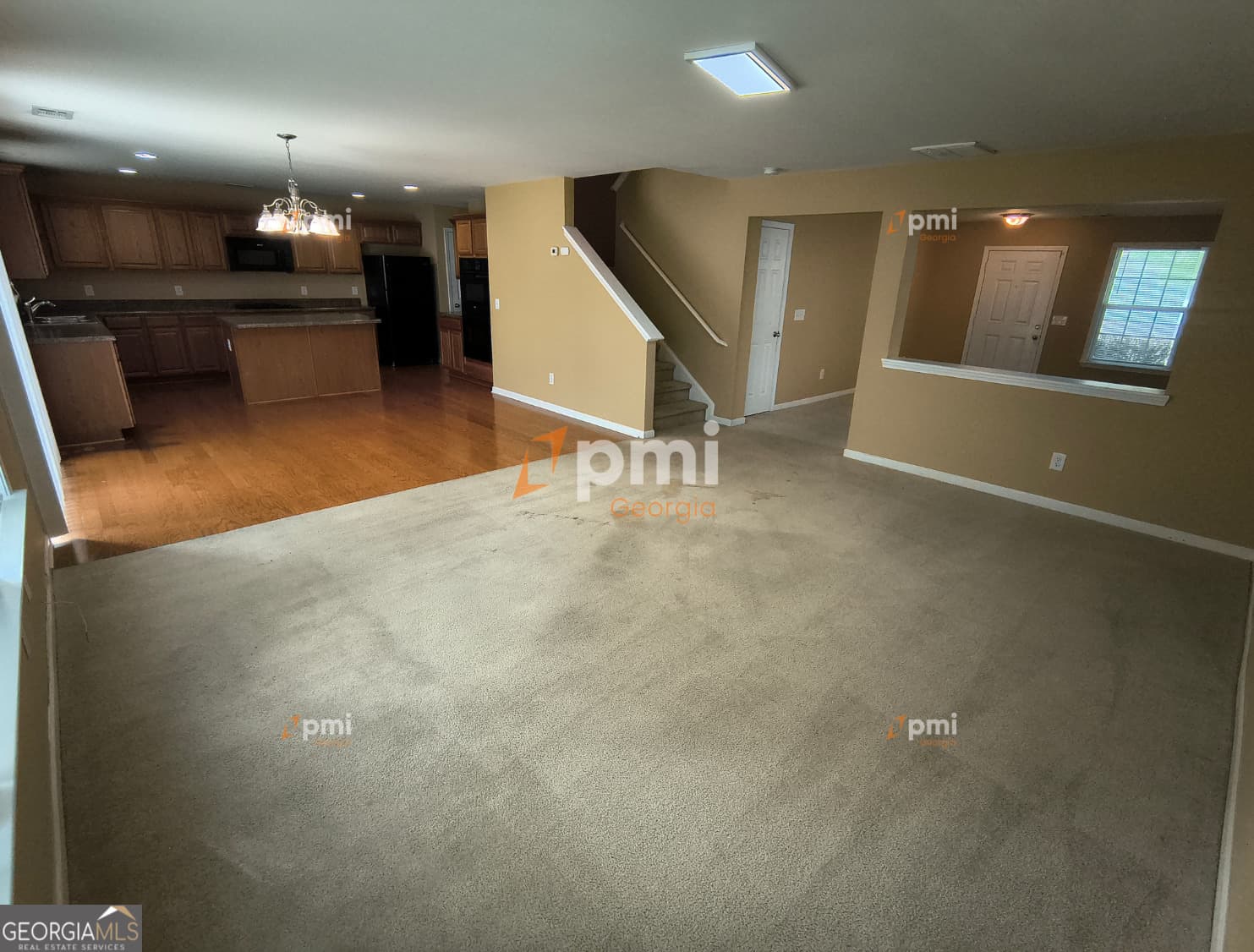 3 bedroom, 2.5 bathroom, 2,044 sq ft single family residence for rent at 350 Fairmont Way, Fairburn, GA 30213 for $2,025 a month — photo 4