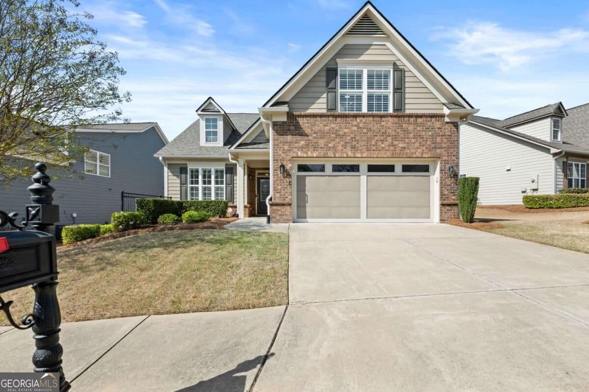 3 bedroom, 2 bathroom, 2,020 sq ft single family residence for sale at 3626 Majestic Oak Drive, Gainesville, GA 30504 — photo 3