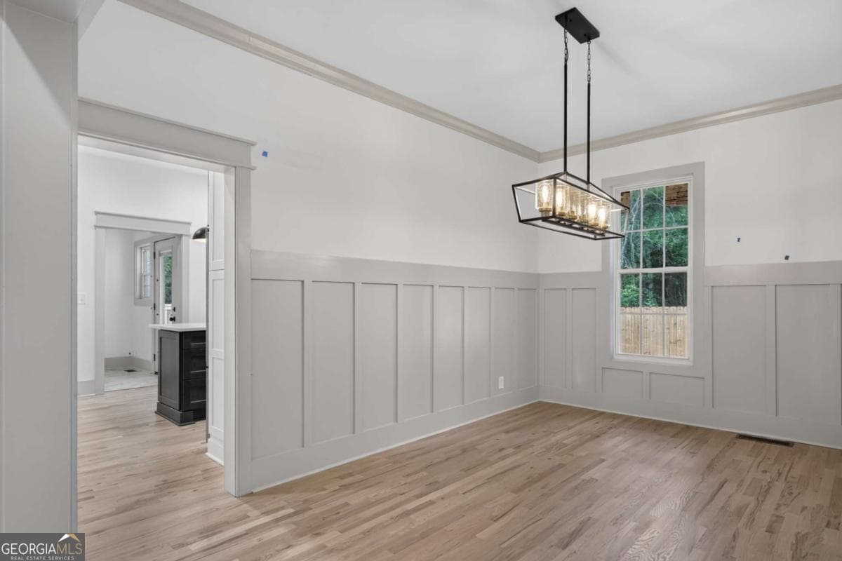3 bedroom, 2 bathroom, 2,111 sq ft single family residence for sale at 1 Virginia Circle, Rome, GA 30161 — photo 8