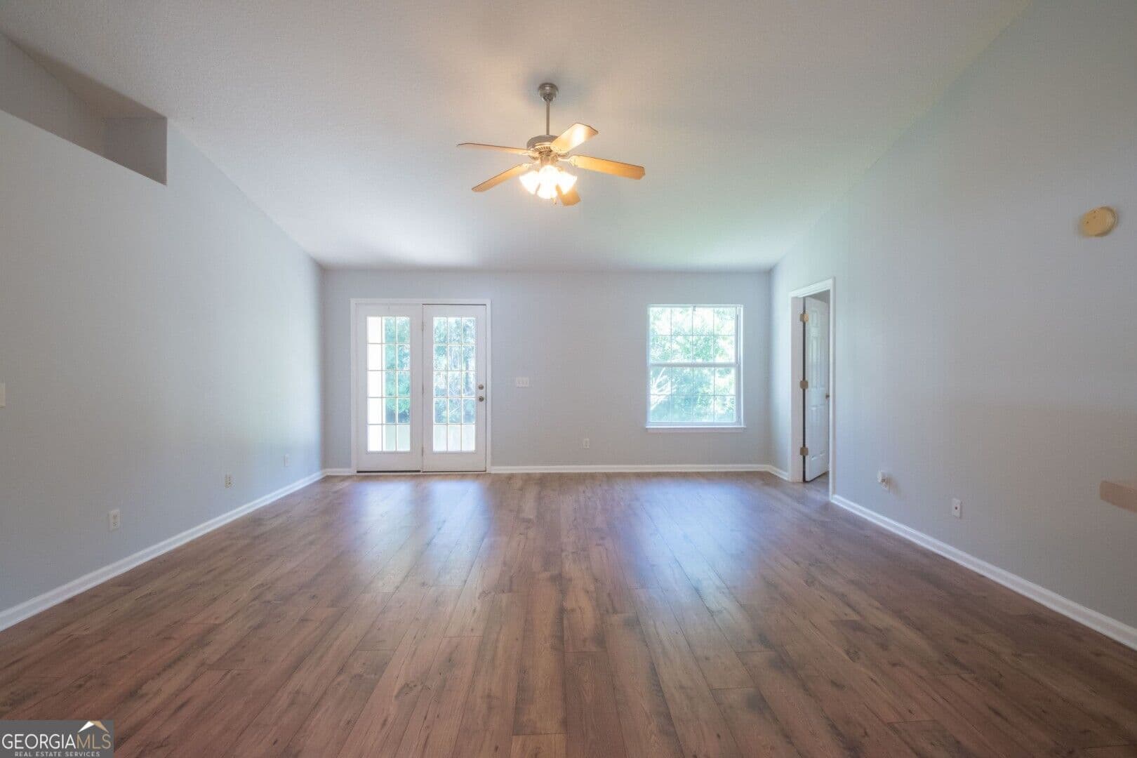 3 bedroom, 2 bathroom, 1,435 sq ft single family residence for sale at 120 Magnolia Court, Kingsland, GA 31548 — photo 2