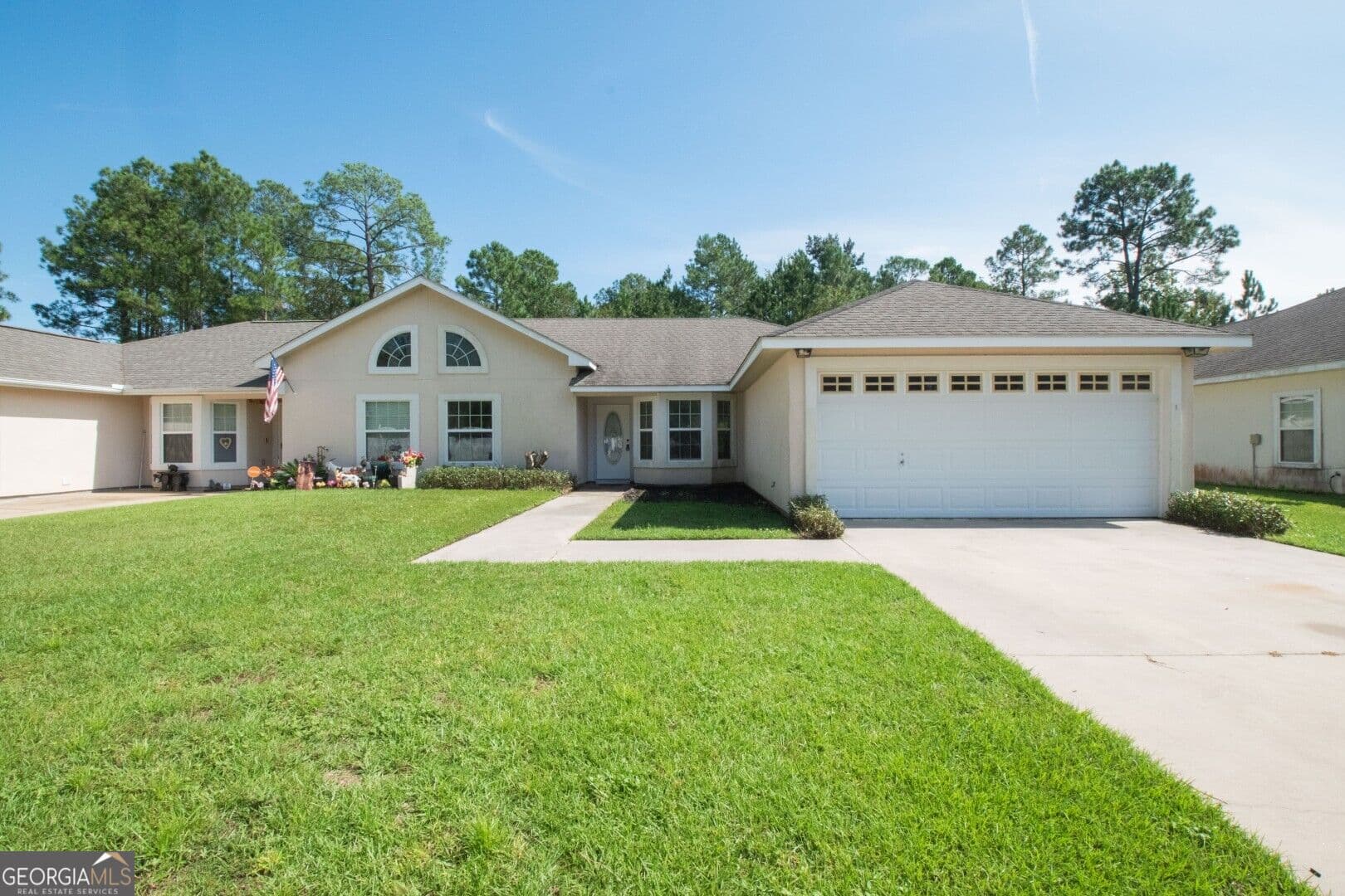 3 bedroom, 2 bathroom, 1,435 sq ft single family residence for sale at 120 Magnolia Court, Kingsland, GA 31548