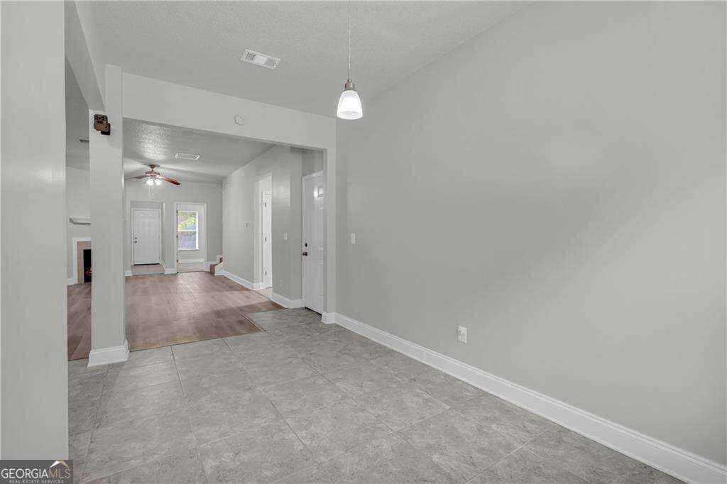 4 bedroom, 2.5 bathroom, 1,880 sq ft single family residence for sale at 2407 Hackamore Drive, South Fulton, GA 30349 — photo 4