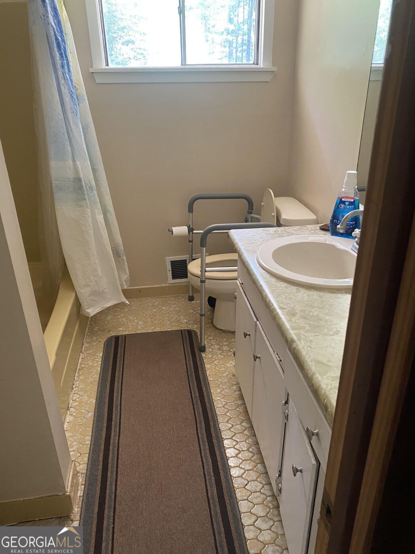 3 bedroom, 1 bathroom, 1,080 sq ft single family residence for sale at 1275 W Macedonia Church Road, Oxford, GA 30054 — photo 9