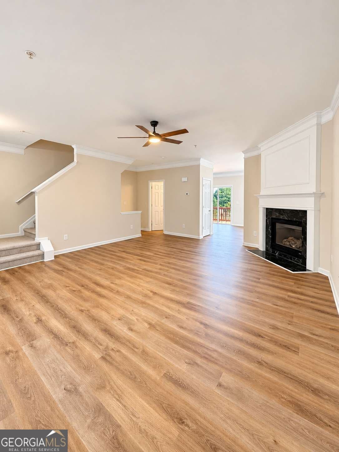 4 bedroom, 2.5 bathroom, 1,870 sq ft townhouse for sale at 724 Breeze Lane, Woodstock, GA 30188 — photo 4