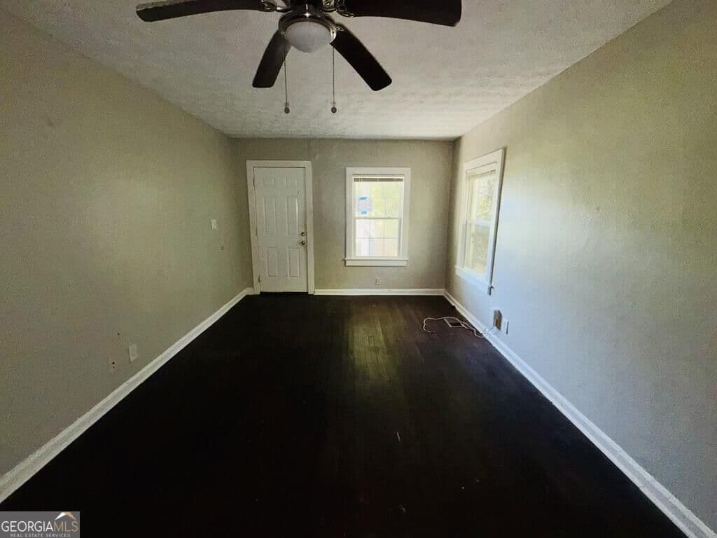 3 bedroom, 1 bathroom, 1,080 sq ft single family residence for sale at 2835 Burton Road, Atlanta, GA 30311 — photo 3
