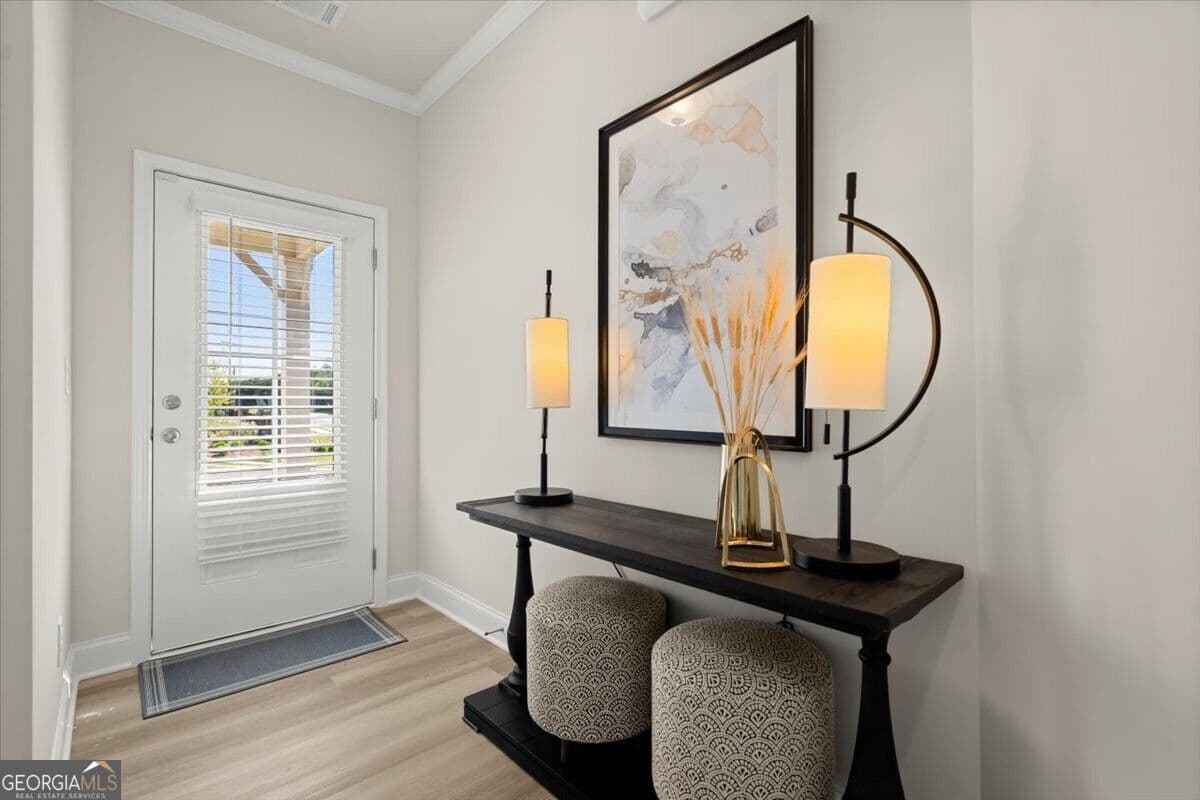 3 bedroom, 2.5 bathroom, 1,833 sq ft townhouse for sale at 827 Leraes Way Street, Loganville, GA 30052 — photo 4