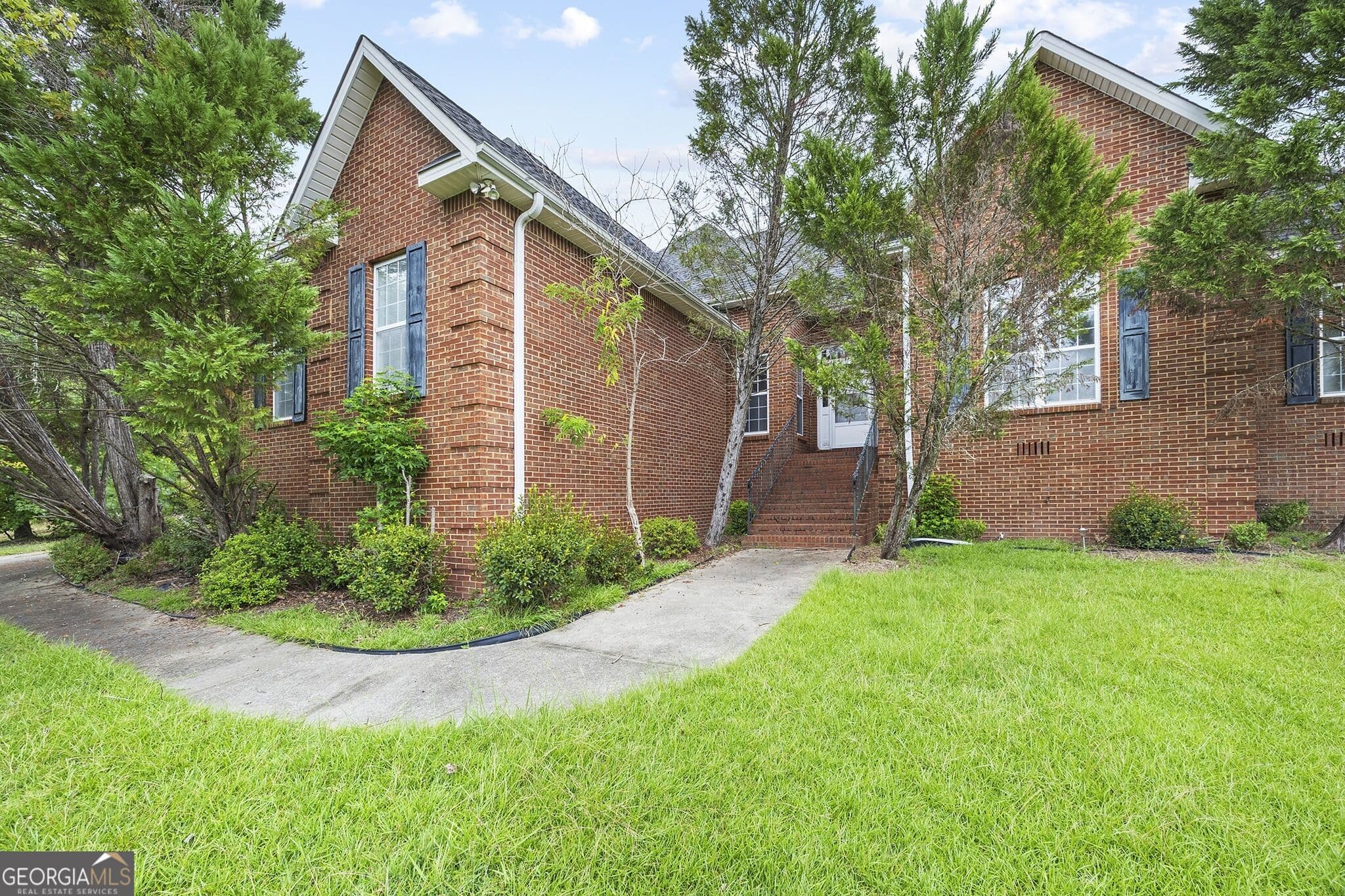 3 bedroom, 2.5 bathroom, 2,487 sq ft single family residence for sale at 221 Waterwheel Court, Lizella, GA 31052 — photo 8