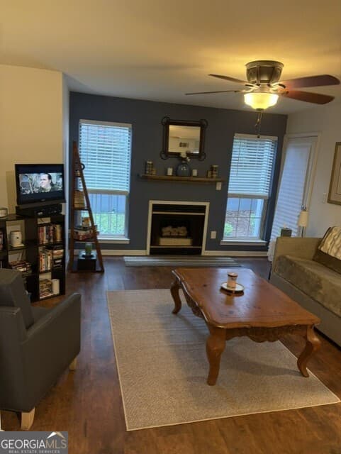 1 bedroom, 1 bathroom, 629 sq ft condominium for sale at 416 Granville Court, Sandy Springs, GA 30328 — photo 3